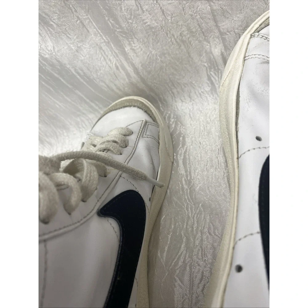 Nike Women's Blazer Mid 77 CZ1055-100 White Basketball‎ Shoes Sneakers Size 9
